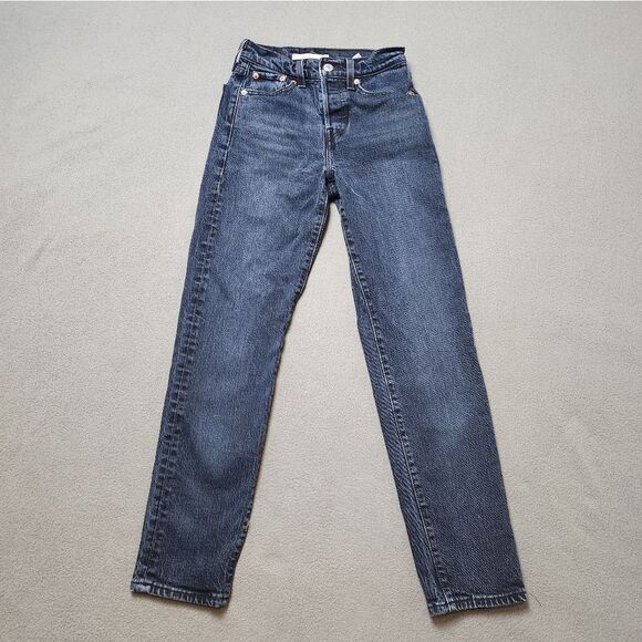Levi's Wedgie Jeans Light Size 23 Tapered Leg High Waist - Picture 1 of 14